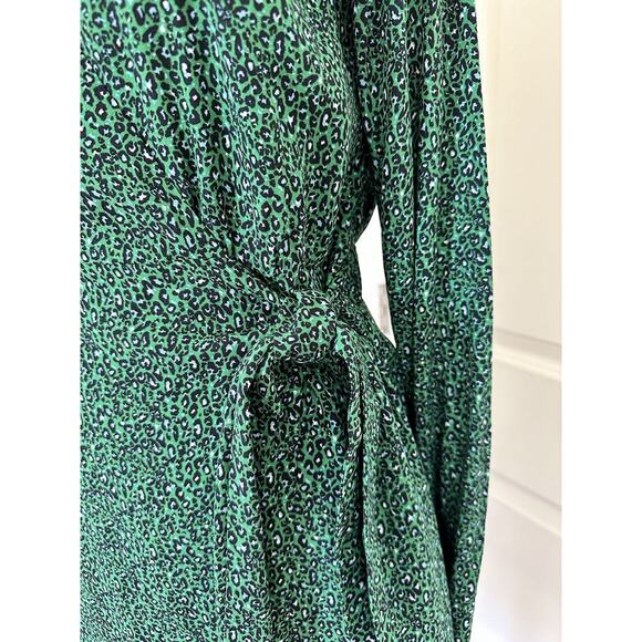 Sanctuary Micro Leopard Printed Wrap Mini Green Dress Party Cocktail NWT Size 4 - Picture 12 of 12
